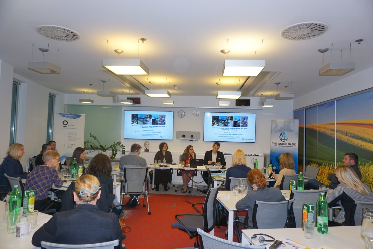 ecapannelli's tweet photo. Representatives of #youth #NGOs highlighted the need for introducing socially responsible and interactive learning in schools, with more practical work and overall focus on innovations in the system. #CountryPartnershipFramework #Croatia https://t.co/kDPo41ero0