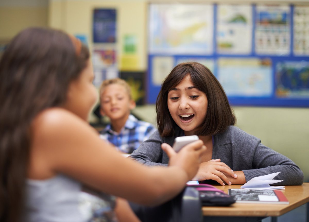 NetReferee's tweet photo. Students today have the entirety of the global Internet contained within a buzzing little rectangle in their pockets. How are educators keeping them on-task and learning? https://t.co/AT3zdbCznC #edtech #edchat #tlchat #k12 #classroom20 https://t.co/QTE3Unazg8
