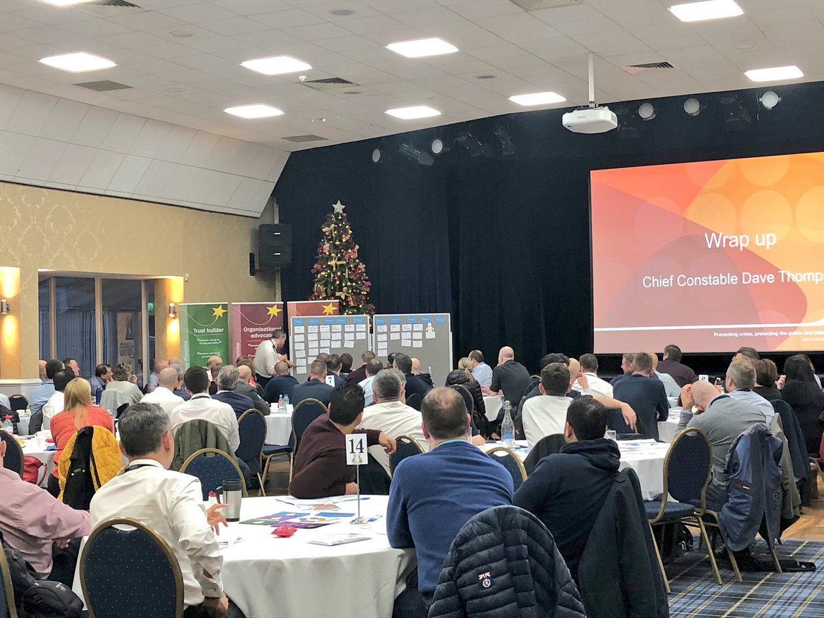 crochelle01's tweet photo. Closing todayโs #Lead2Achieve - @DaveThompsonCC tackling the rumour mill #rumourhasit ๐ฃ https://t.co/CqT4BXttti