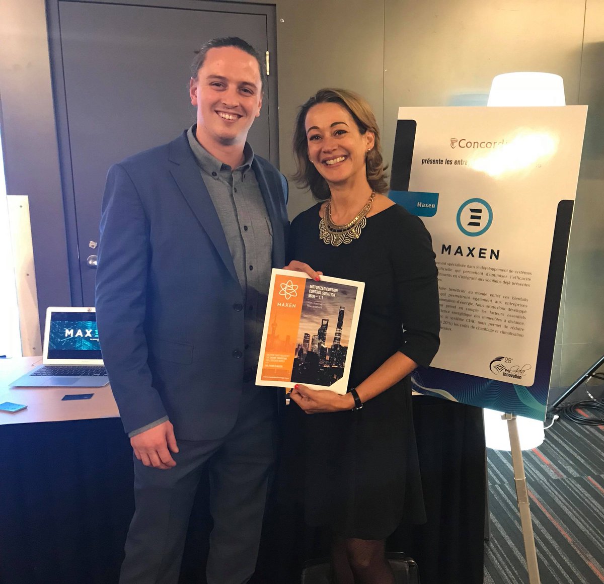 CEuMONTREAL's tweet photo. [Fiers de #notrecommunauté d'entrepreneurs] Bravo aux 4 entreprises de notre communauté finalistes au Gala des Prix Innovation 2018 de @ADRIQ_RCTi : @ChrysaLabs, Maxen, Redlive et @MELIORECA! 👏🏽 @AntonyDiS @BenDeLeener @CChalono #startups #recherche #innovation #technologie https://t.co/bS3wiGL763