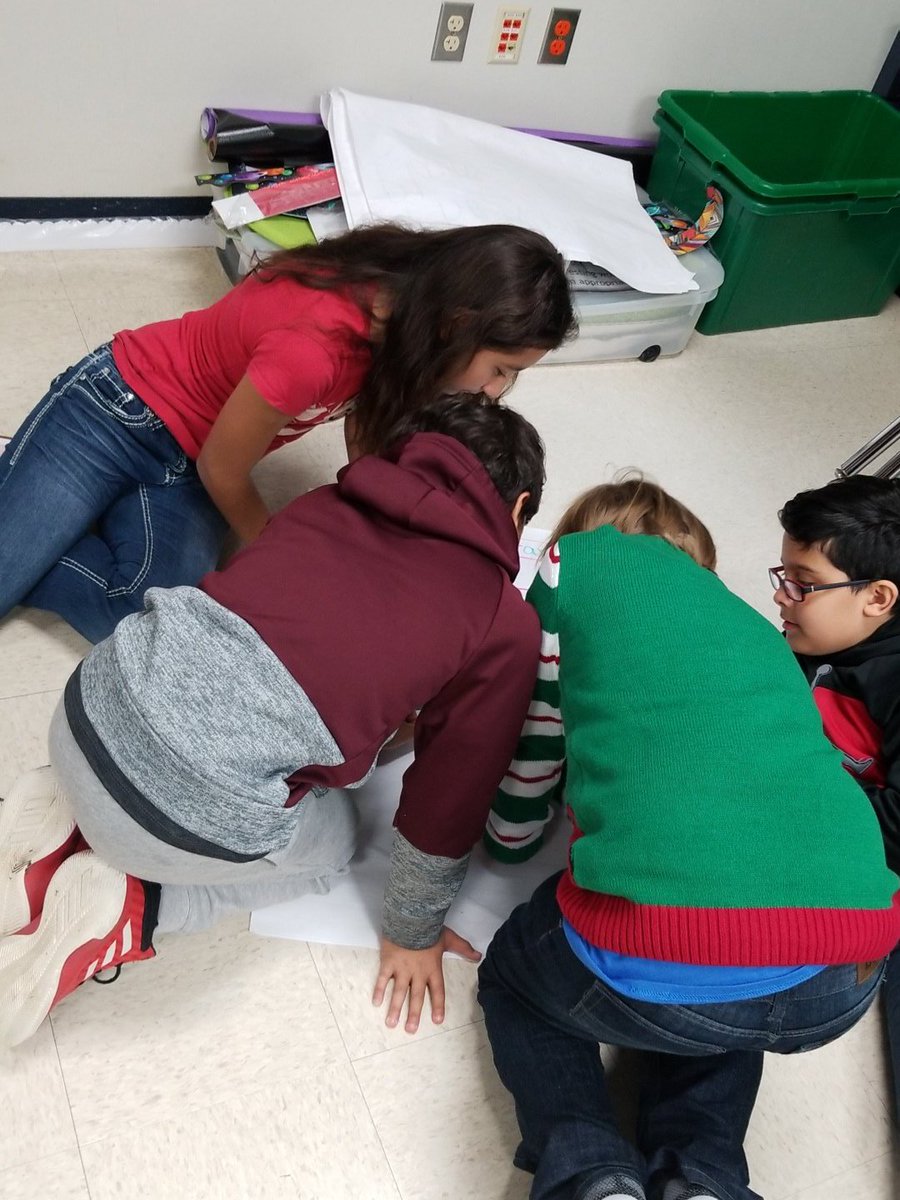 RamseysRoom's tweet photo. Strip Diagrams! Three step group switch! #rugelallin #mesq4th #misdtech #lovemath #groupwork #welearntogether https://t.co/h4klUnH0lw