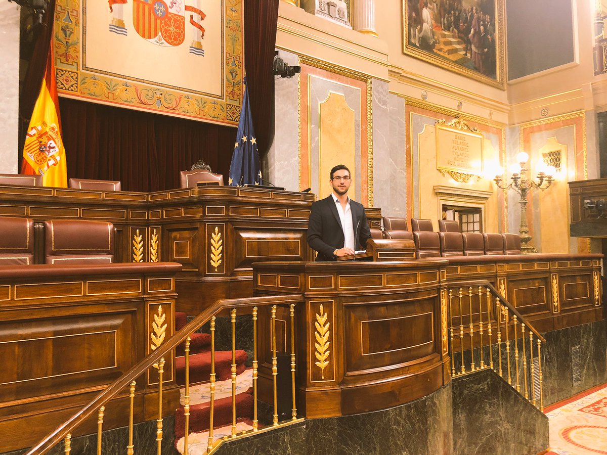 flashy_25's tweet photo. Disfruta siempre del aquí y del ahora. #AGCDS https://t.co/tPPILgup9I