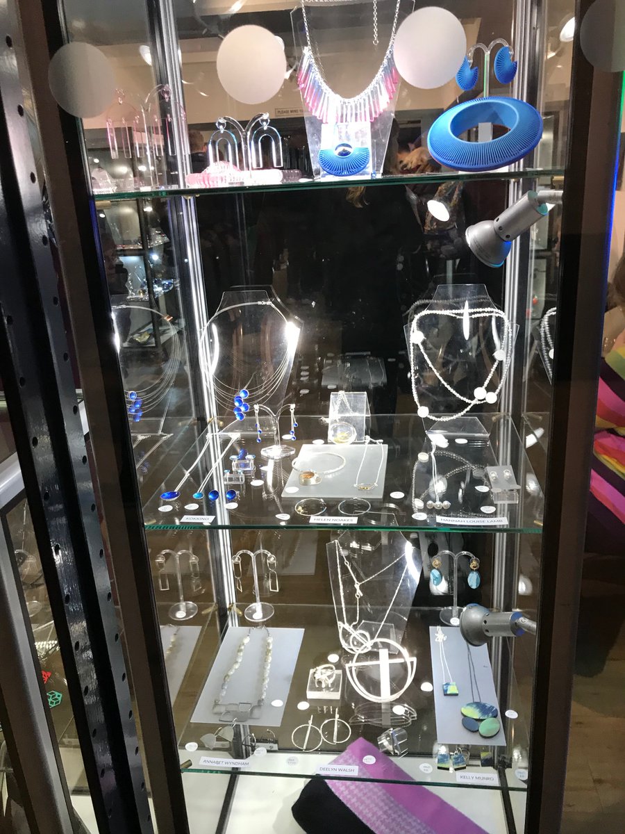 Wonderful interview with <a href="/JLJewellery/">Jenny Llewellyn</a> on the history of <a href="/DazzleJewellery/">Dazzle Exhibitions</a> <a href="/southbanklondon/">South Bank London</a> southbanklondon.com/OXO-Dazzle-Exh… and 2018's #highlights incl <a href="/CZaniJewellery/">Cristina Zani</a> <a href="/helennoakes/">Helen Noakes</a> <a href="/StevenHarkin/">Steven Harkin</a> <a href="/greenthomasmade/">greenthomasmade</a> &amp; <a href="/SusanOByrne/">Susan O'Byrne</a> ...