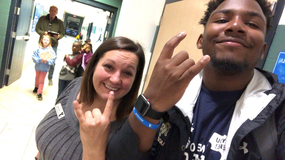 YMCAofColumbia's tweet photo. Katie has given a wristband to Jalen as he sets a fantastic example of the Y core values. He is always willing to help out wherever he is needed. Thanks for #LivingOurCause, Jalen!
#YCulture #YForAll #TheY #ForABetterUs https://t.co/vmr4LgTW0G