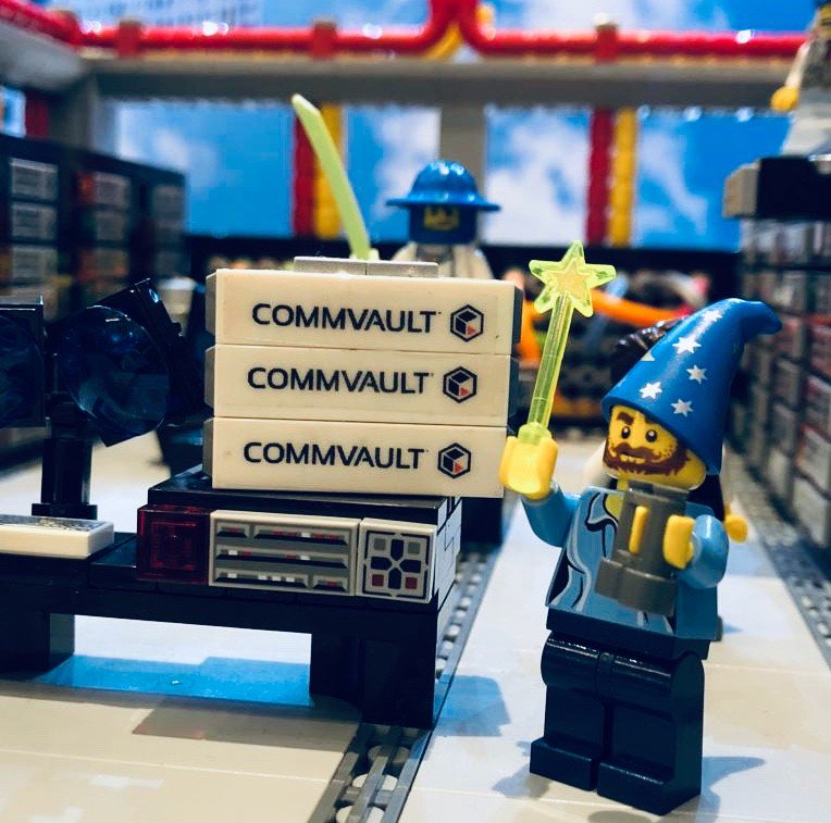 davidzorban's tweet image. Attending @Gartner_inc #GartnerIO in #London today? If you are, pop down to PL4 &amp;amp; visit the @Commvault #datawizards 🧙🏼‍♂️🧙🏼‍♀️, &amp;amp; find out about the 3 innovations set to REDEFINE #datamanagement in 2019!