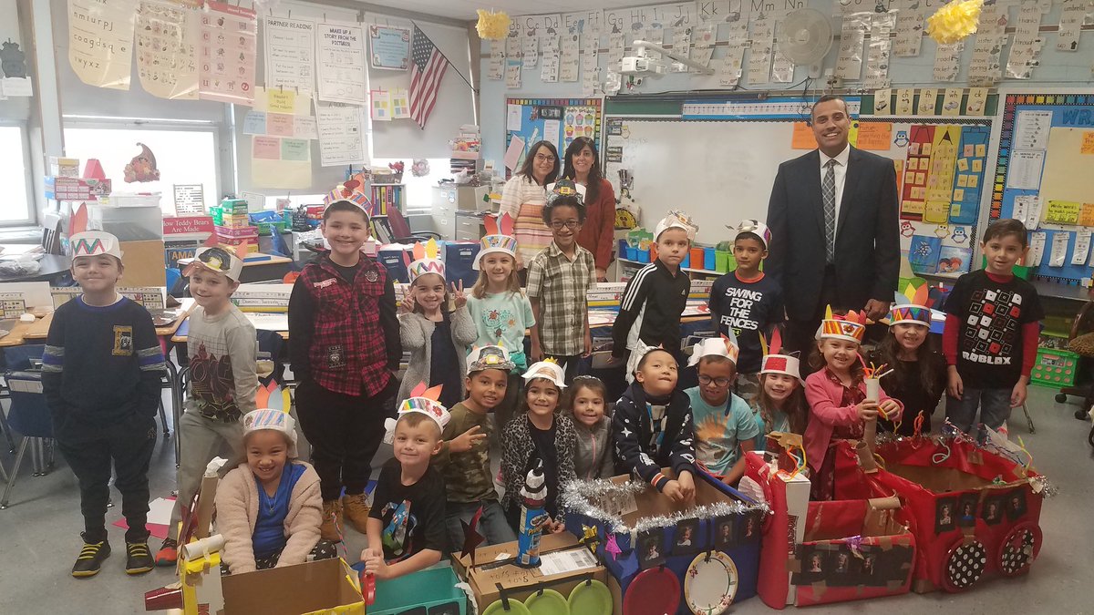 LincolnEdTech's tweet photo. Great job first graders! @ToysForTots_USA #pomptonpride https://t.co/cas0xThK6c
