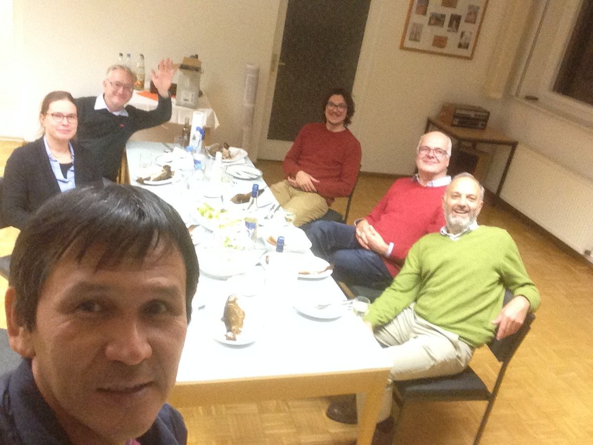jumpin_jackson's tweet photo. Watching Mars Landing at Niemegk Geomagnetic Observatory, near Potsdam, Germany. Ready for induction studies to probe the interior #Marslander @MarsInsight https://t.co/OLYztRFD8C