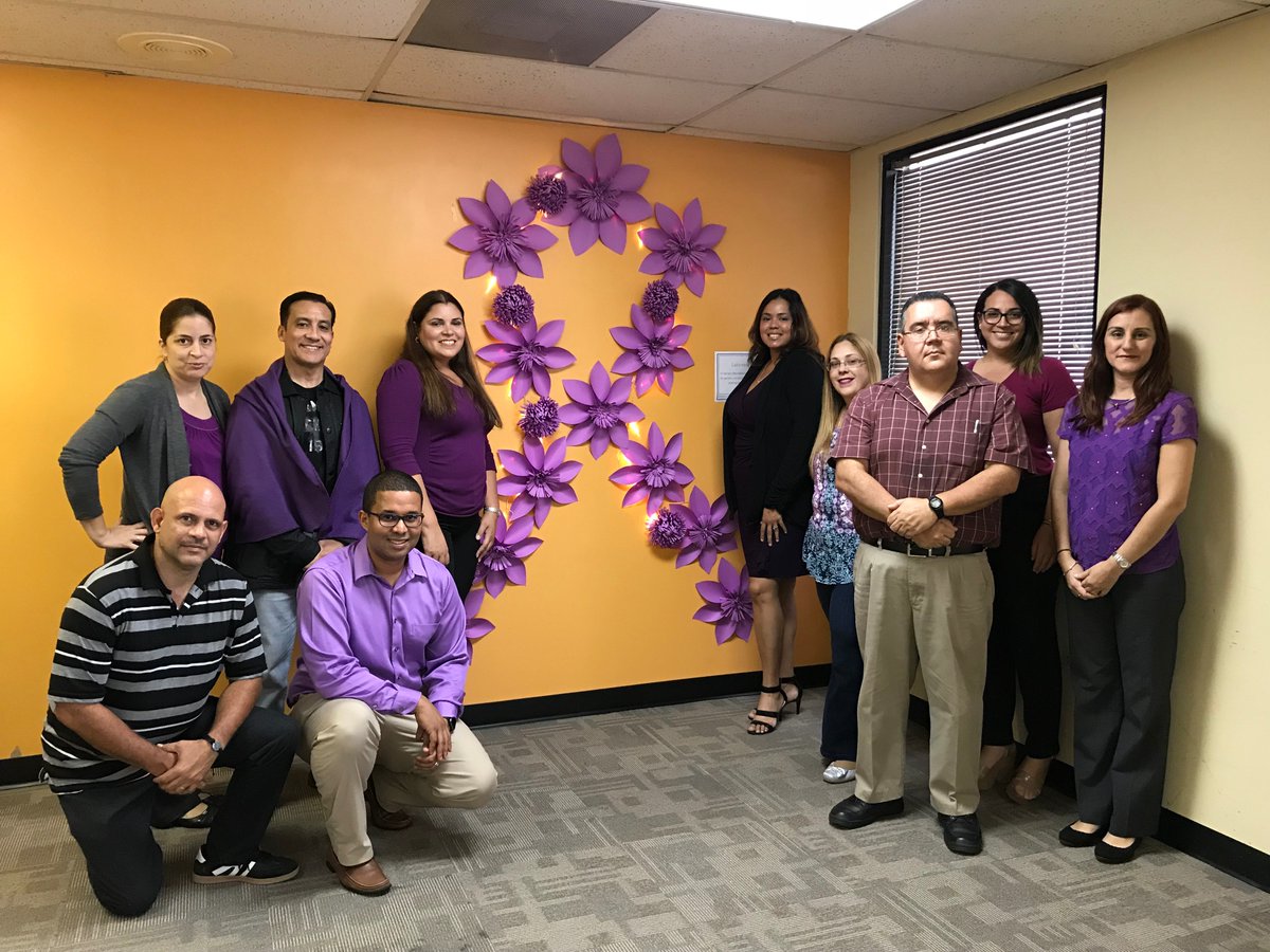 Compartimos con ustedes nuestro lazo violeta, como parte de la iniciativa "Violeta Contra Violencia", de la <a href="/OPMpr/">Oficina de la Procuradora de las Mujeres</a>. En la agencia tuvimos un momento donde compartimos nuestras experiencias y opiniones. La violencia de género tiene que terminar ¡ya! Ni una más, ni una menos.