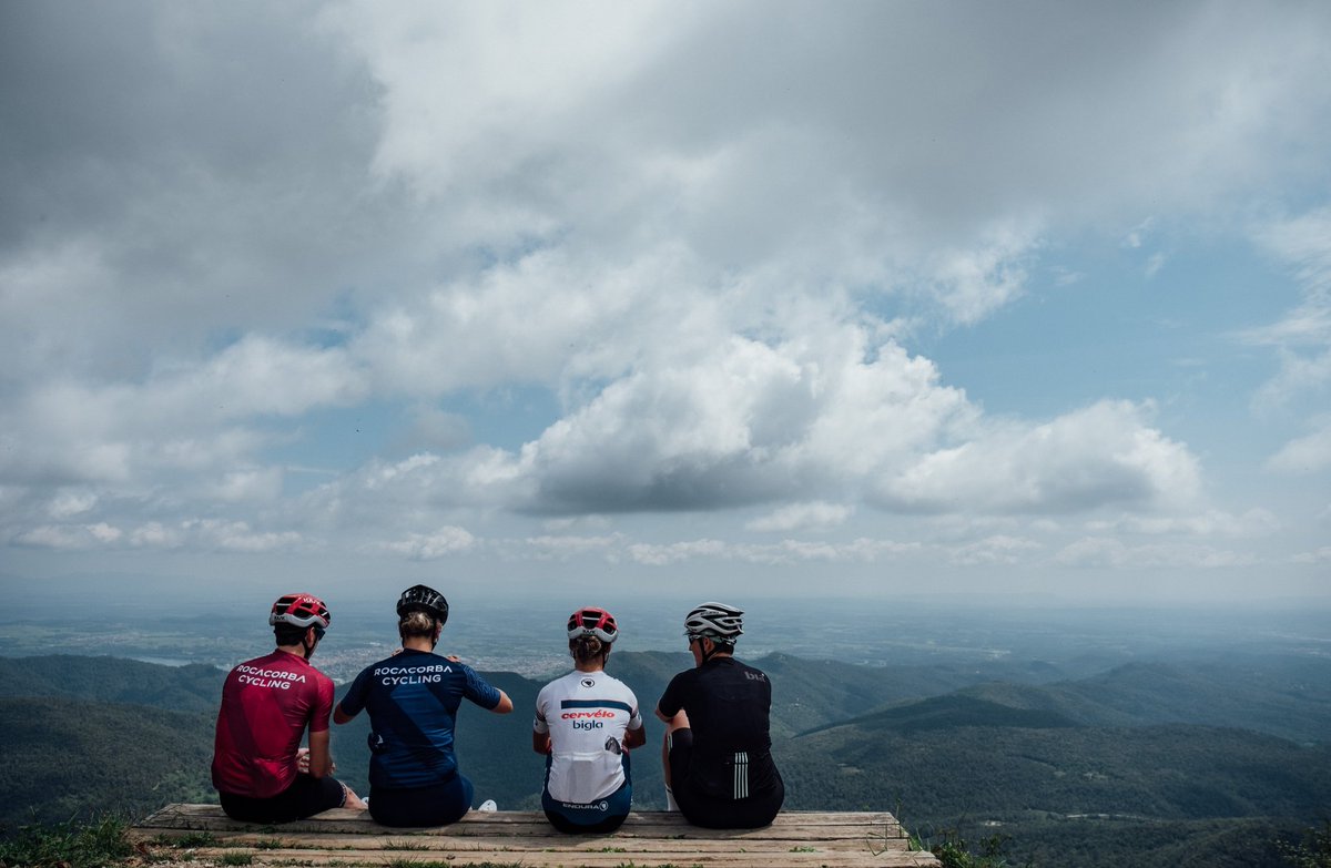 ×CAT× Al cim, dues antenes i un santuari que porta el seu nom, Rocacorba. És l’ascensió de referència, el que tots volen coronar i el proper 26 de maig serà la protagonista d’una experiència inoblidable, la <a href="/RocacorbaGF/">Rocacorba Gran Fondo</a> 📡📡

➡️ wp.me/pa9lsw-6s