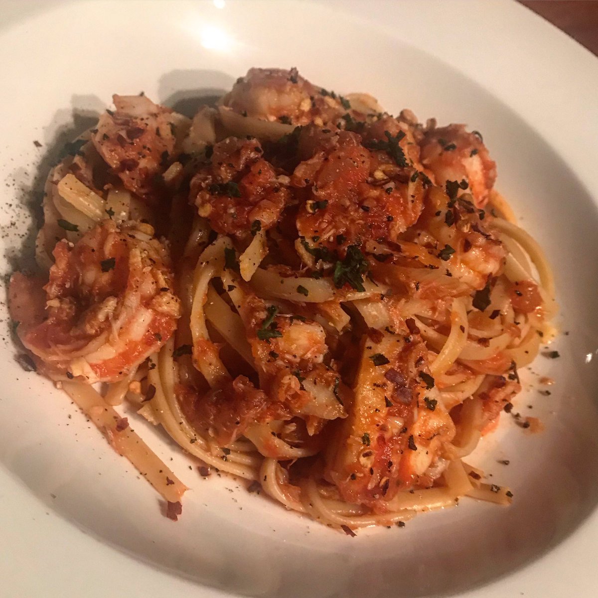 GQ_Blu's tweet photo. So #PastaBae was back last night. I made Seafood Fra Diavolo w/ Shrimp, Cod and Claw meat. Tossed w/ Fettucine. ‘Fra Diavolo’ is Italian & translates to Devil Monk, so there’s some heat in here from Calabrian chili’s & oil, cayenne and crushed red pepper #BlackMenCook #Homemade https://t.co/UgnBEhkzQJ