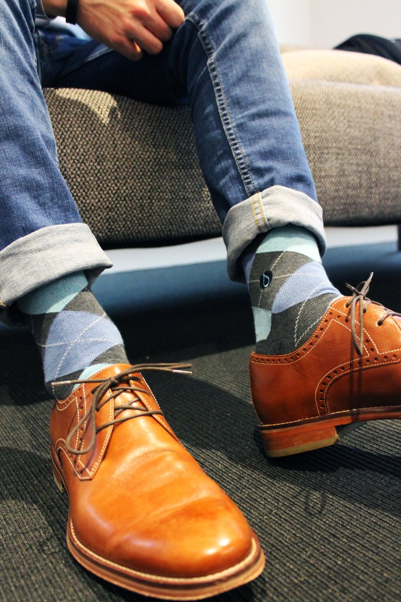 ConsciousStep's tweet image. Your classic argyle socks got an update! Now in blue and gray, each pair provides 18 months of access to safe water  💦 Support our partner @Water  and provide water to people around the world 🌎

Shop Gifts that Give Back: consciousstep.com/collections/gi…