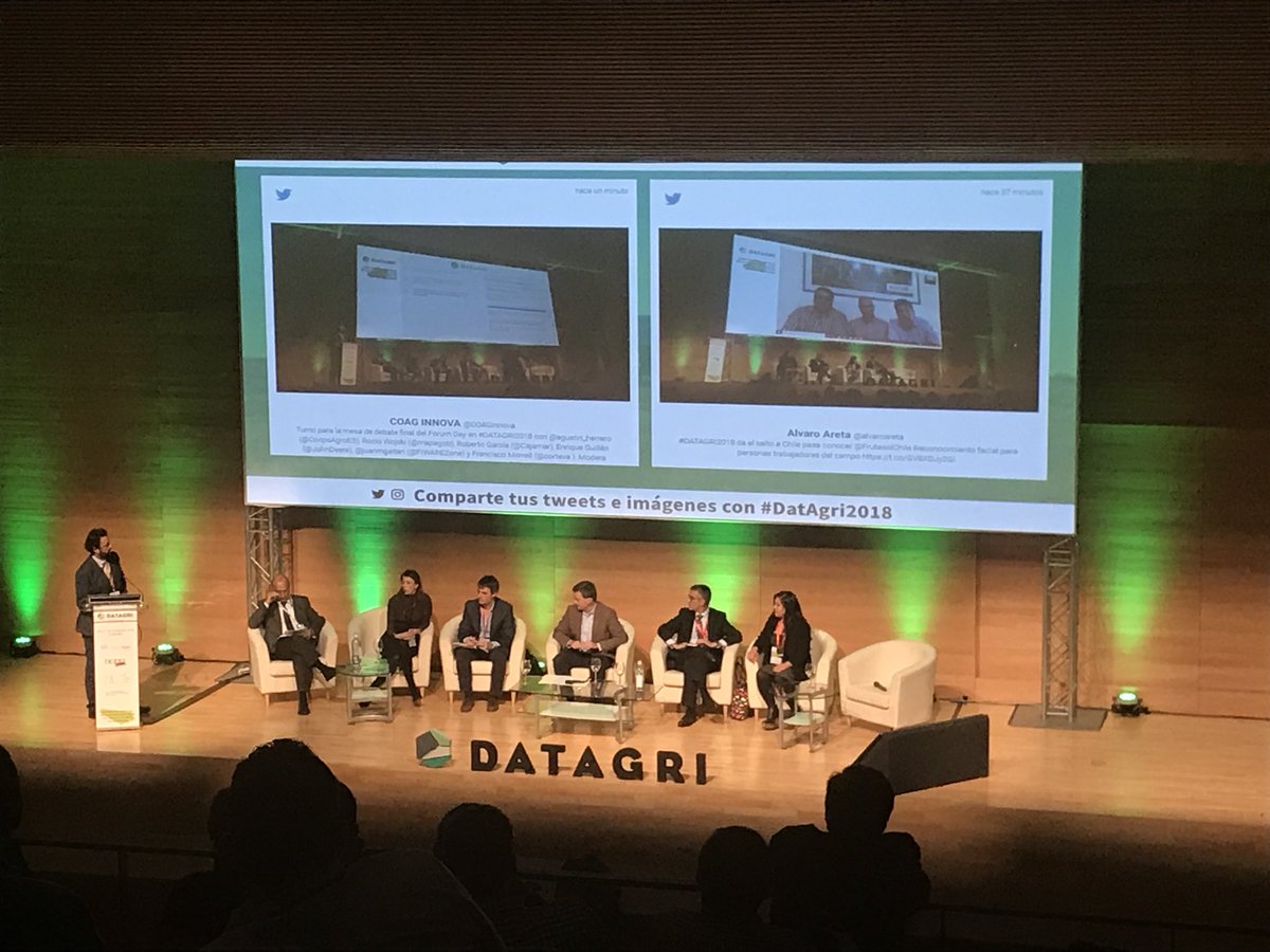 ¿Quién tiene que liderar la transformación digital en el sector agro? Roberto Garcia Torrente, Director de Innovación Agroalimentaria de <a href="/Cajamar/">Grupo Cajamar</a>, nos lo cuenta en #DATAGRI2018 <a href="/HispatecAGRO/">Hispatec</a> <a href="/HispAnalytics/">Hispatec Analytics</a> <a href="/ADNAgroFood/">Cajamar ADNAgroFood</a> <a href="/Javicanoalarcon/">Javier Cano</a>