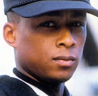 EarthdwellaB's tweet photo. 1990 HipHop gets Solo Rookie Professor Griff Outta Long Island New York served in the US Army before joining Public Enemy leading to his solo debut "Pawns Of The Game" under Luke/Atlantic Records
#HipHop
#HipHopHistory
#ProfessorGriff
#LongIsland
#LukeRecords
#NewYork https://t.co/cYyIHKPvnv