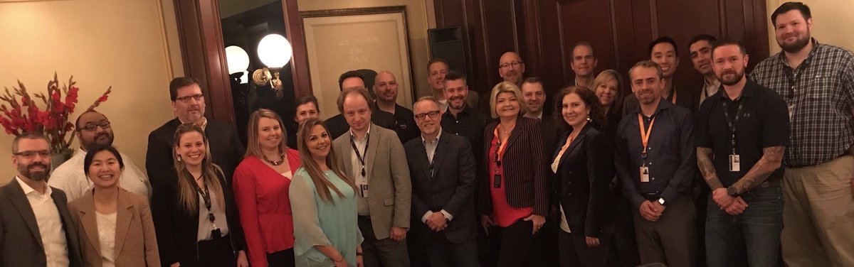 sandy_carter's tweet photo. The #VMWonAWS partner community!!! We now have over 220 partners for our @vmwarecloudaws solution!!! #reinvent #cloud #iot @TrendMicro @factioninc @houseofbrick @druvainc https://t.co/5TgUP44t3g
