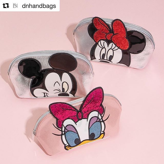 DLifestylers's tweet photo. #Repost @dnhandbags
・・・
Collect the whole crew! Don’t miss your chance to save 30% on all purchases at https://t.co/N6q7vYP5Zt today with code BFCM2018 at checkout! Sale ends midnight eastern time! 🎀 #disneybags #daniellenicole #mickeymouse #minniemo… https://t.co/ysaJGRXT3s https://t.co/yFtOo5l9xt