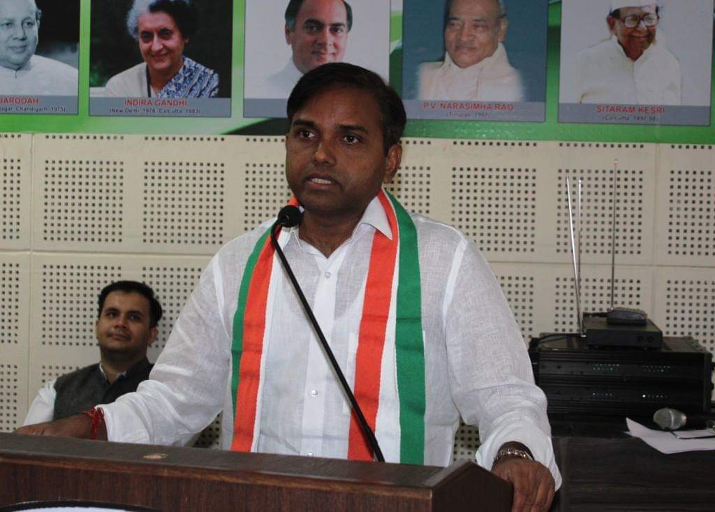 INCGujarat's tweet photo. ગુજરાત પ્રદેશ કોંગ્રેસ સમિતિ ખાતે પ્રદેશ વરિષ્ઠ આગેવાનશ્રીઓની ઉપસ્થિતિમાં નવનિયુક્ત પ્રદેશ પદાધિકારીશ્રી તથા શહેર – જીલ્લા કોંગ્રેસ સમિતિના પ્રમુખશ્રીઓની અગત્યની બેઠક https://t.co/EhLxql0vcm