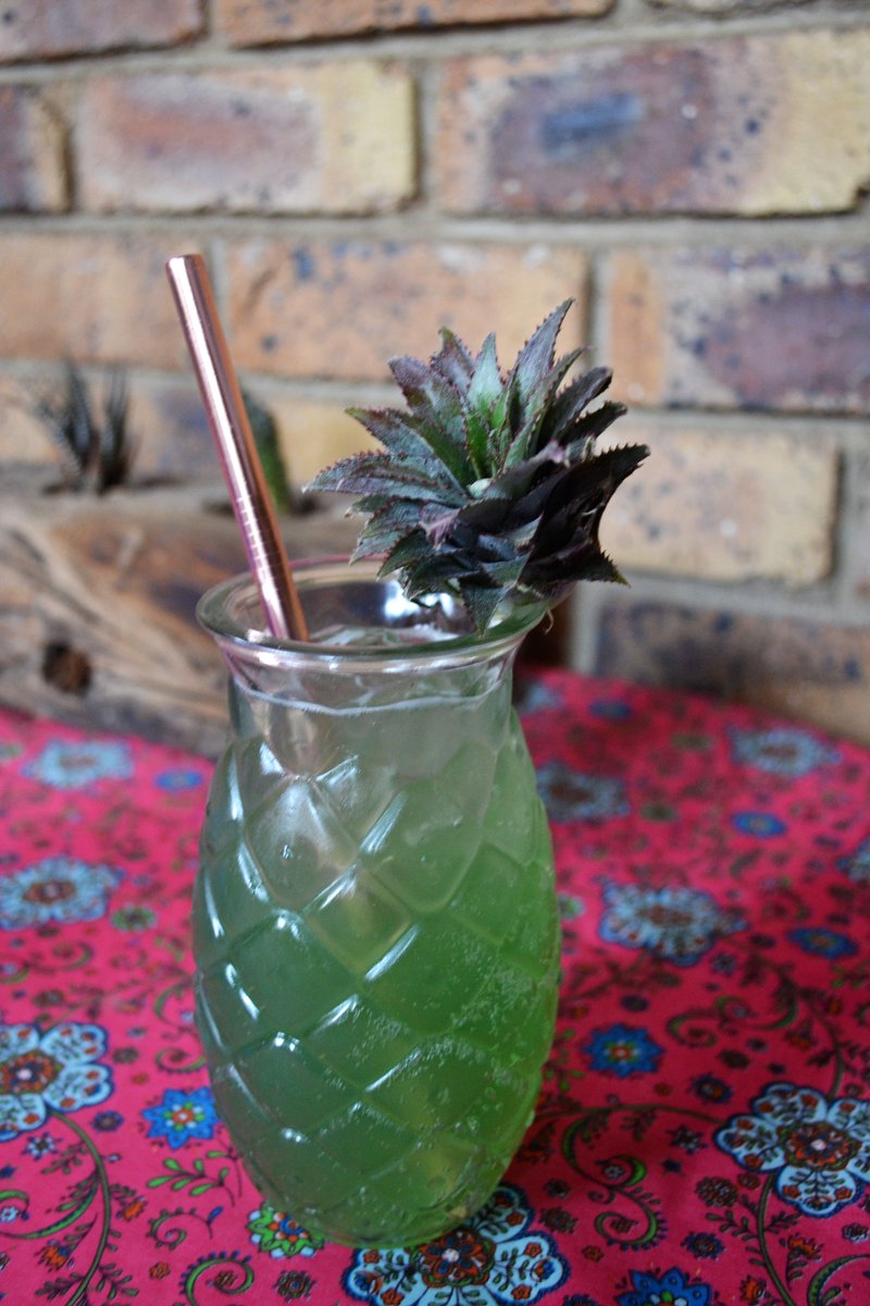 Boozy_Foodie's tweet photo. Hawaiian Dreams!  I know it is cheezy, but it is good!  @FitchLeedes Blue Tonic, pineapple juice, mango juice and @SKYYvodkaSA!  #SAVineShare #BluePerfectServe https://t.co/SiCBr2ska5