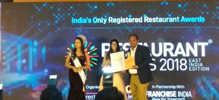 IndianRestCong's tweet photo. And the emerging quick service restaurant of the year-East is @Dhadoomindia . Congratulations!
#Restaurant2018 #Kolkata #EastIndiaEdition #Awards https://t.co/UWBR1iOAXP