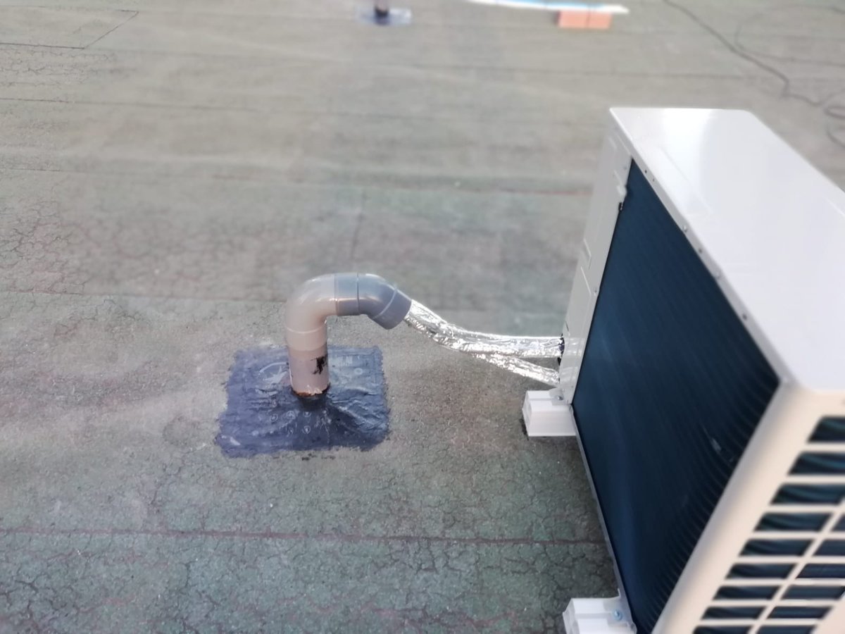 SusmozasINST's tweet photo. Hoy hemos montado estas unidades @Daikin_es de cassette en azotea transitable para uno de nuestros clientes en #benidorm.
https://t.co/GncImCG2PW https://t.co/T3pPUIsclO