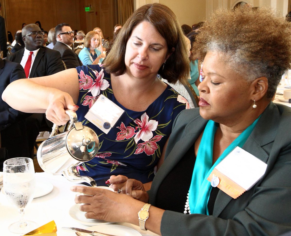 PDIPOA's tweet photo. Remembering our afternoon tea at the 17th Annual PDI-POA International Education Forum in the historic Omni Parker House Hotel in Boston, MA. Photo credit: Grad Images  #protocolforum #protocolmatters #education #protocolBOS18 #tea #teatime #afternoontea https://t.co/imtkcnXAJF