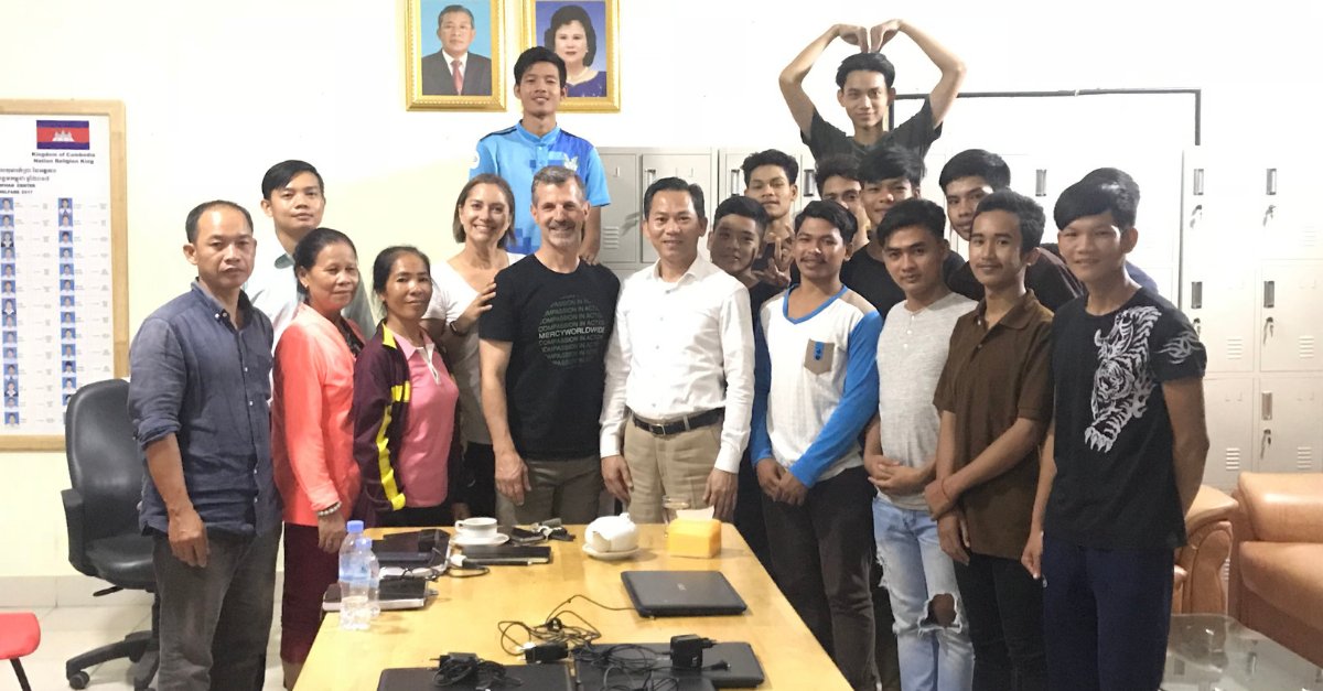 .@GivingTues is a global movement that celebrates all types of generosity. On 11/27 join us join our efforts to provide educational scholarships to the youth in our MERCY-Chhem Orphanage in Cambodia. Giving is easy, and MERCY starts with you!

Donate: bit.ly/2OBqPYv