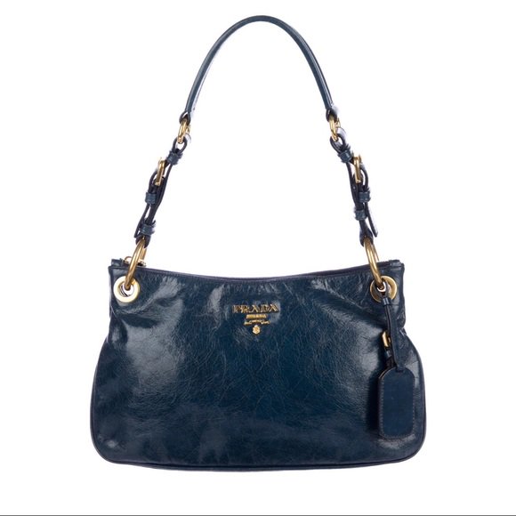 shopnthings's tweet photo. So good I had to share! Check out all the items I'm loving on @Poshmarkapp from @Tanoushka #poshmark #fashion #style #shopmycloset #cooper #prada #762design: https://t.co/UxR1K3cFNp https://t.co/lZvt14OG3v
