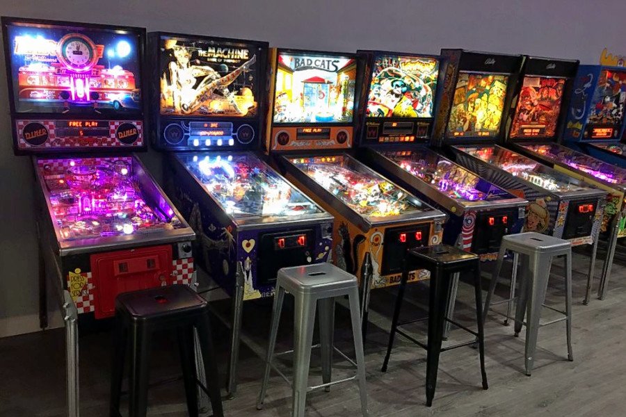 HoodlineWire's tweet photo. LOS ANGELES - New North Hollywood arcade Free Play Pinball opens its doors
https://t.co/PerV9wITLp https://t.co/a4GQSBMDEy