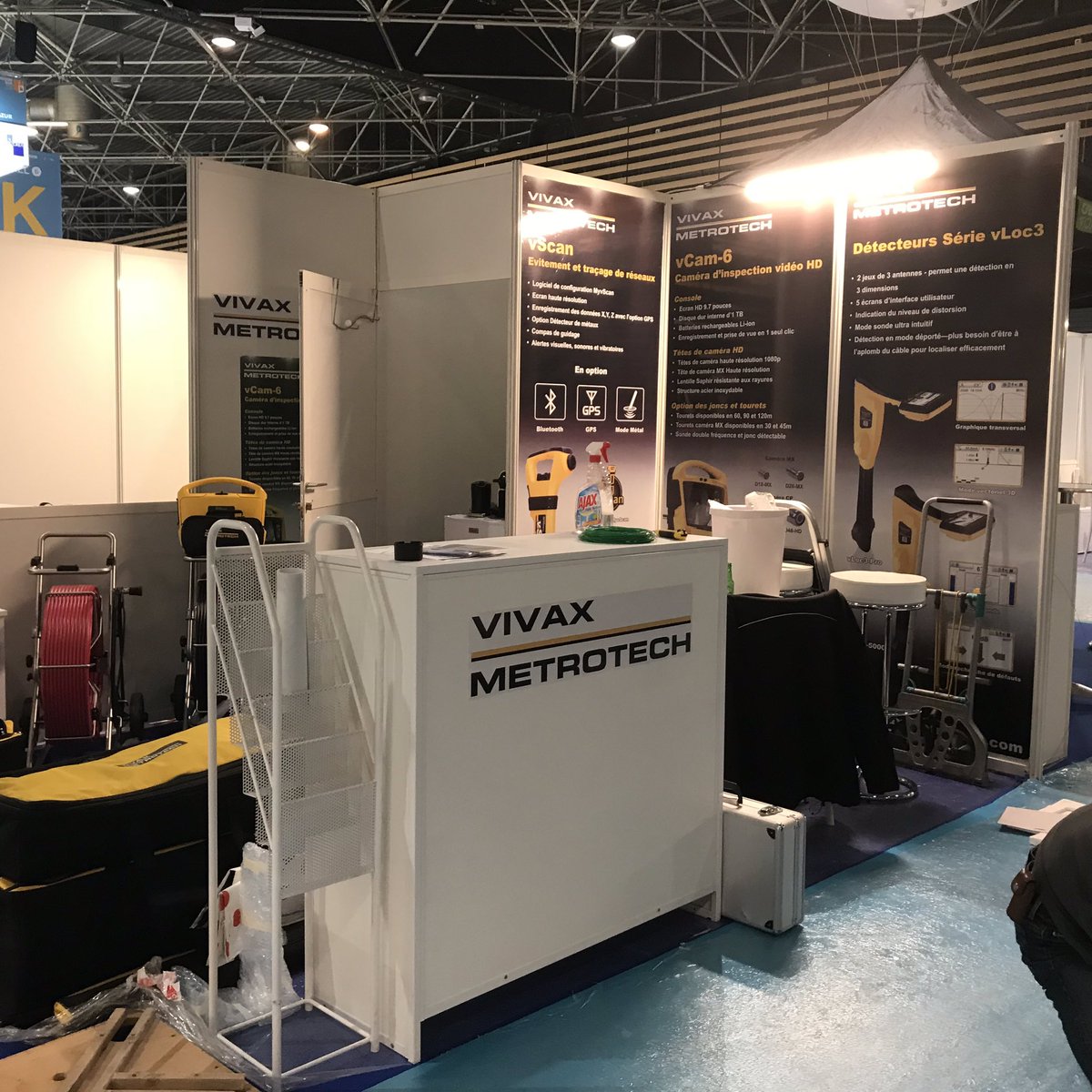 VXMT_FR's tweet photo. Nous fignolons encore un peu notre stand et nous vous donnons rendez vous demain stand J18 @Pollutec https://t.co/c6qKVEyamC