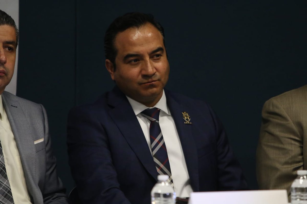 FiscaliaJal's tweet photo. La Unidad Especializada en Investigación del Delito de Tortura generará mecanismos de coordinación constante con el Poder Judicial, comisiones protectoras de los Derechos Humanos nacional y estatal, así como con organizaciones de la sociedad civil, informó la Fiscal General. https://t.co/pzMD5y8tWO