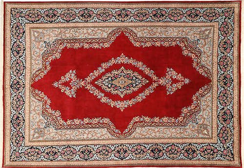 wissam_shabat's tweet photo. Hand-knotted Persian Rugs from Kerman, Iran. https://t.co/AzGRSNnoDZ