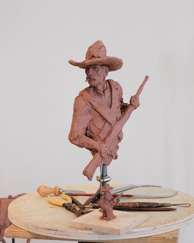 wilkinsontexas's tweet photo. Learn about the future of Wilkinson’s Fine Goods. Visit the link in our profile.
Sculpture: @jasonscull_ca
—
#denton #wddi #fortworth #dallas #texas #madeintexas #western #gotexas #cowboy #americanwest #madeinamerica #finegoods #safari #westernart #bespo… https://t.co/paAqRIllun https://t.co/jGPl6r7aGM