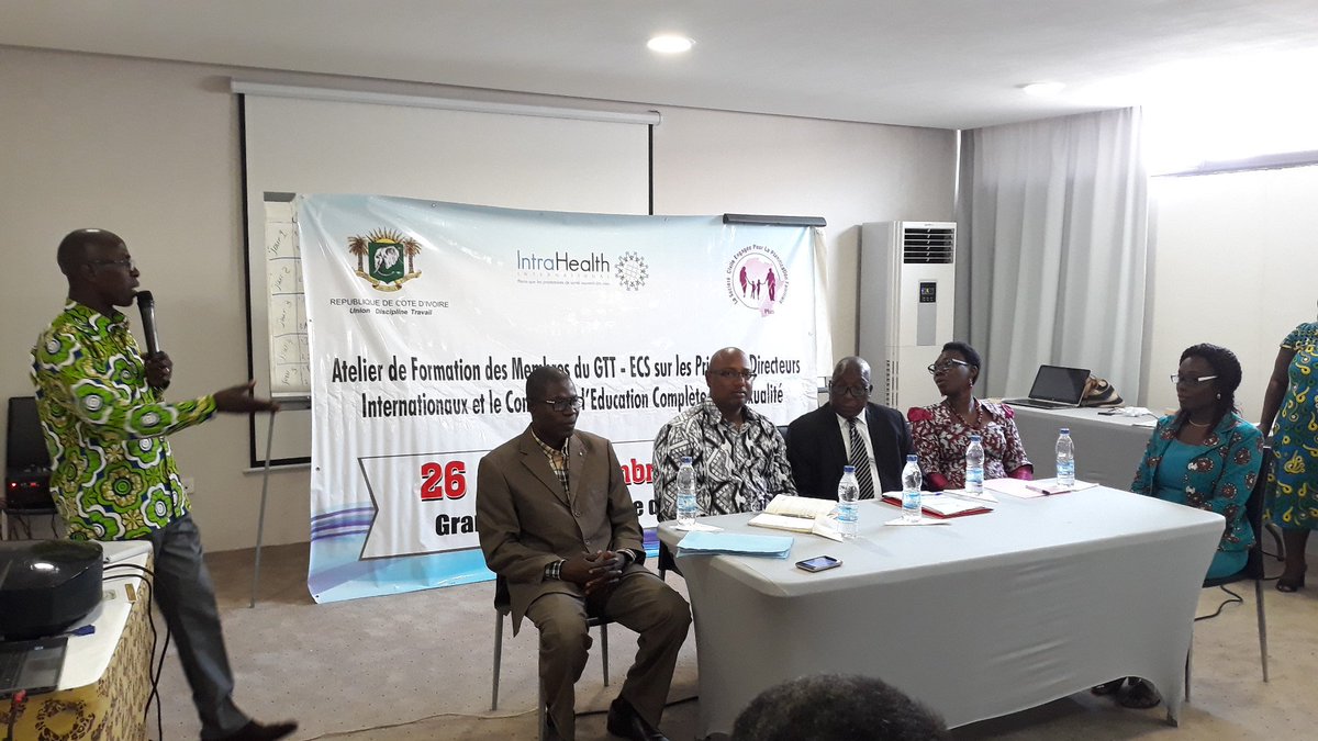 19serge91's tweet photo. Formation des Membres du GTT-ECS. Organisé par #IntraHealth. Du 26-30/2018. La cérémonie d'ouverture a été marqué par l'allocation de Mr le Directeur de #MENET-FP (#DPFC), Mr SILUE Nanzouan, Dr DIALLO Moctar, Directeur de CS4FP Plus et Dr YAO N'DRI Nathalie Présidente COSCSRPF-CI https://t.co/dbs2tr5tjq