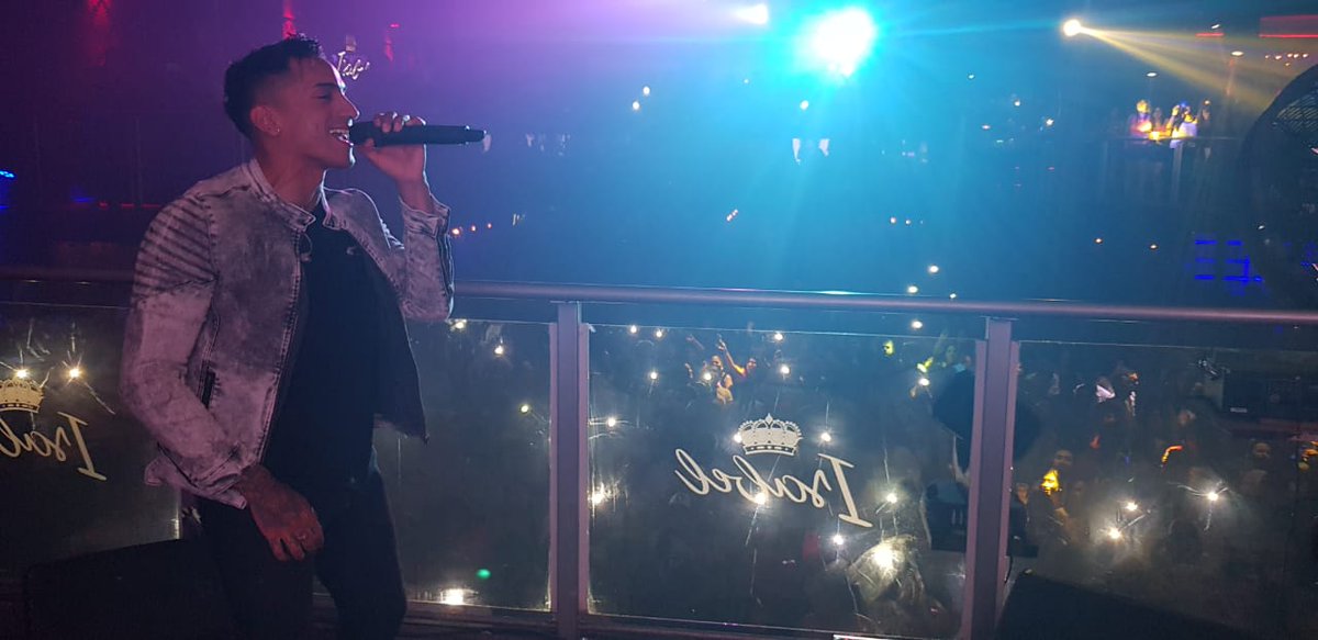 DakosMusic's tweet photo. Muy buena gira la de #MaxiKilates #18kilates por #Tucumán y #Santiago https://t.co/CjKWo9RYrB