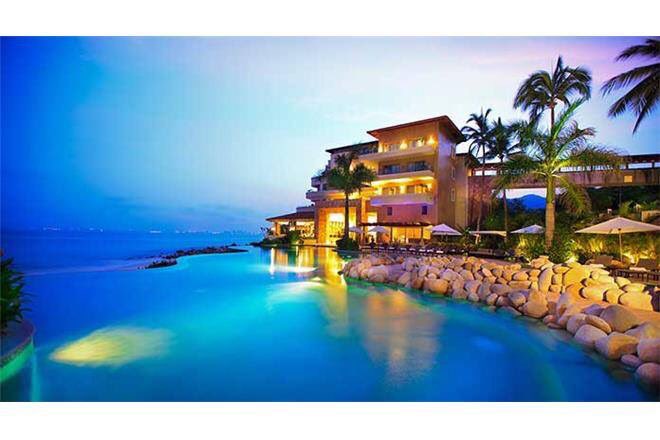 MexDest's tweet image. Cyber Monday Mexico Sale. 5% off your dream vacation but you must book today!! The deal is available on phone reservations only. Call us today 844-258-8144.  #cybermonday #mexicovacay #mexicandestinations #mexicovillas #traveldeals #vacationrentalsmexico