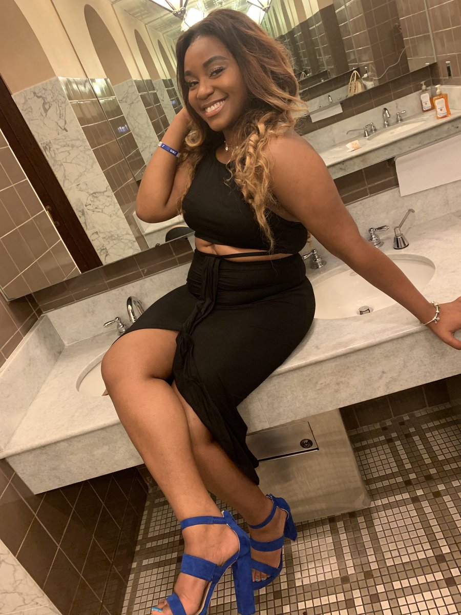 ShambryToYou's tweet image. Prob8te Szn!! #MamaClu8 #USM #LambdaTheta