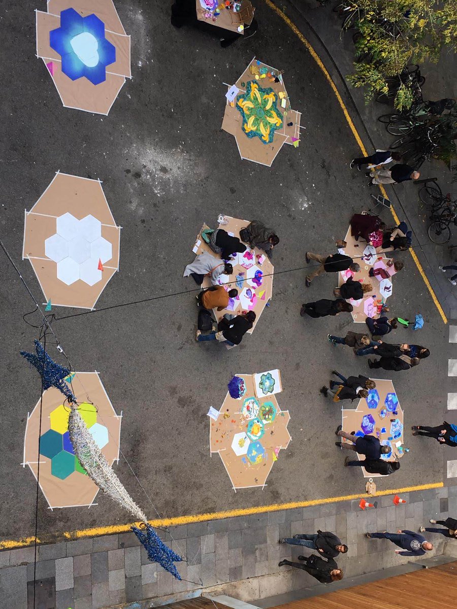 artandcoop's tweet photo. Moltes gràcies a tots i totes els que vau venir ahir a omplir #StaCaterina de colors, especialment a @alvoltantmercat! Va ser un dia molt bonic!
 
#Pintabarri #pintura #artcomunitari @SericholEva @Bcn_CiutatVella @bcncultura https://t.co/lIZUnf9nUF
