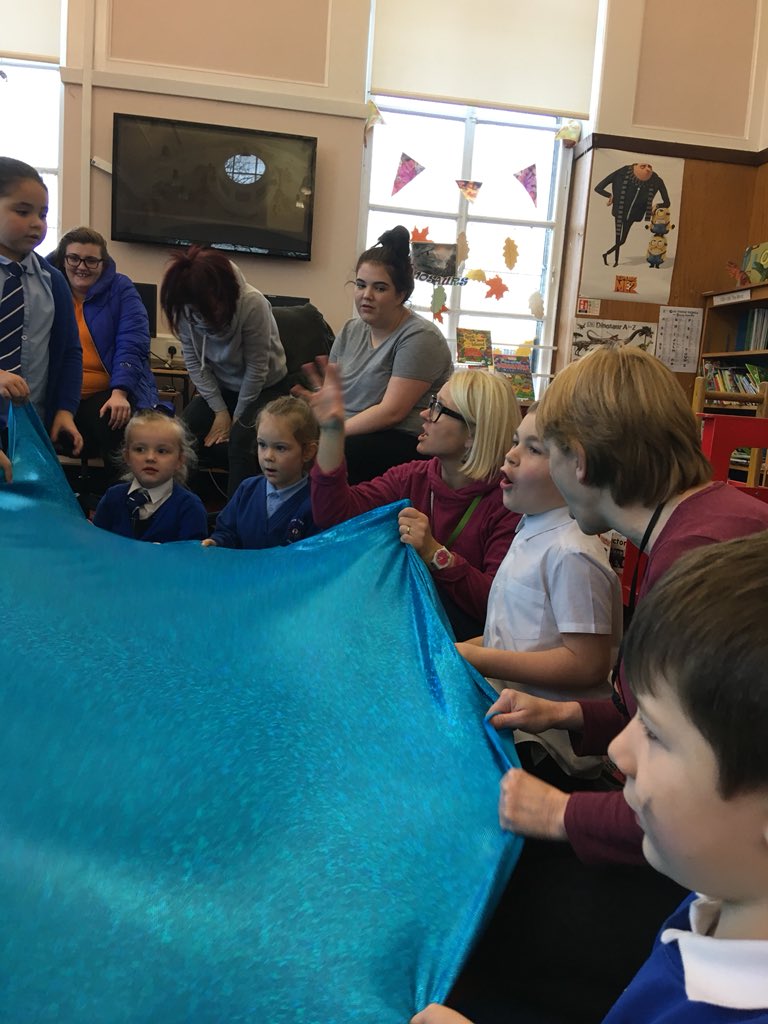 PirieParkPS's tweet photo. Thanks for the @Bookbug_SBT session Grace. #Earlywordstogether #elderparklibrary https://t.co/DwDKVmmlke