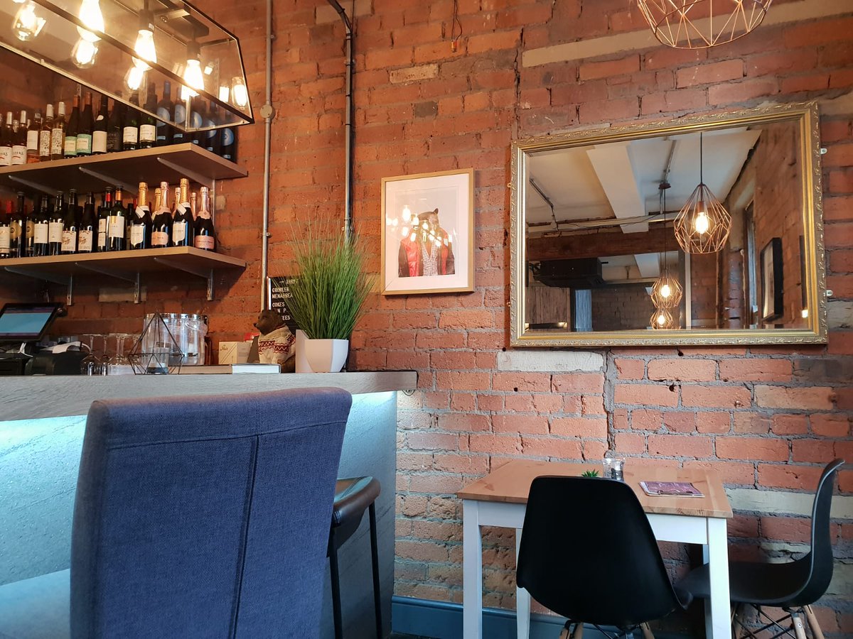 Planning a #Christmas gathering? Head to <a href="/Sunbridge_Wells/">Sunbridgewells</a> for <a href="/PizzaLoco_/">PIZZA LOCO</a> and <a href="/BearsPantry/">Bears Pantry</a> #SparklingBradford