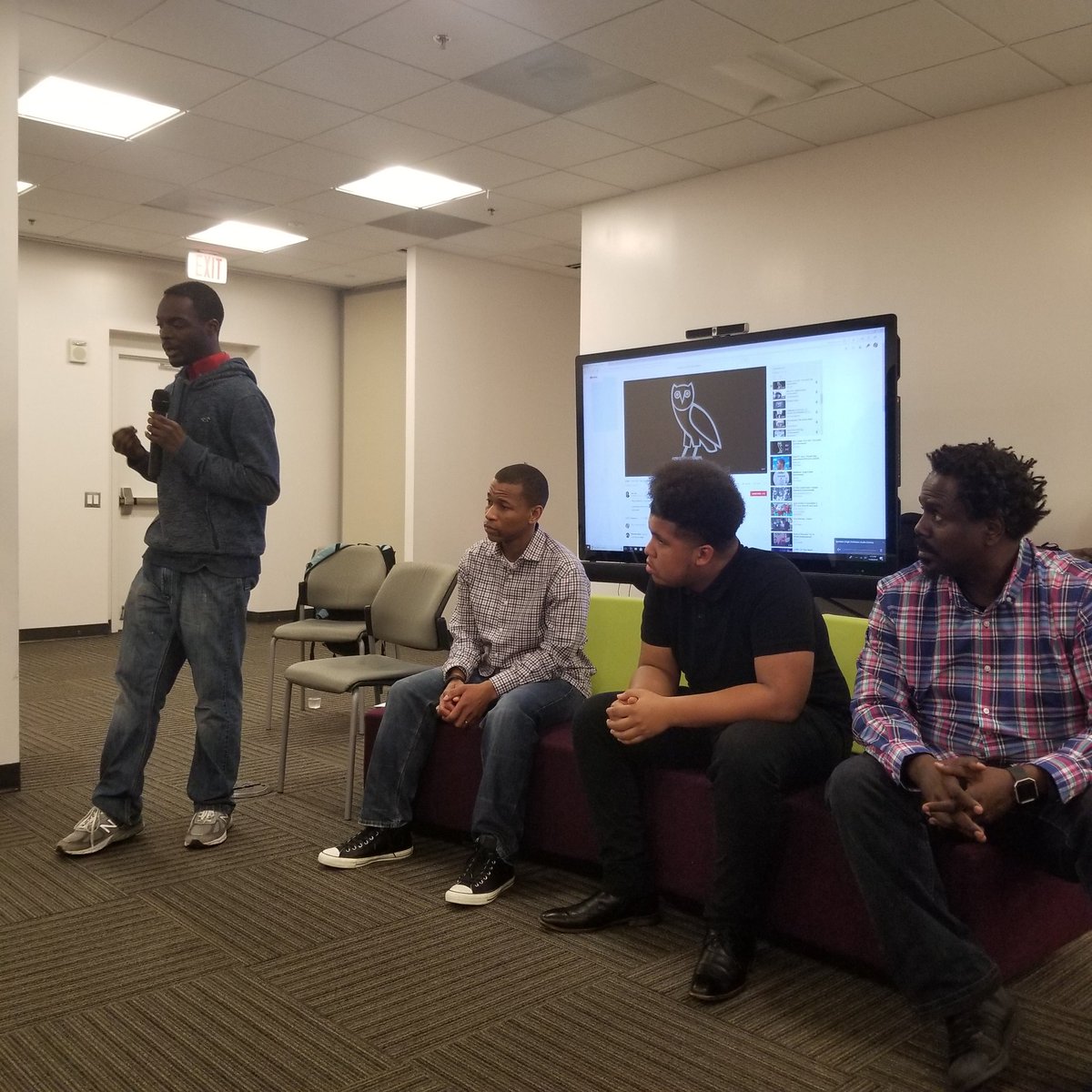 ProfLyrical's tweet photo. #udccc artist collective #HipHopEd @tdj6899 @DumiRIGHT and Tim woods was certainly in the building! https://t.co/4QvR9zkRAX