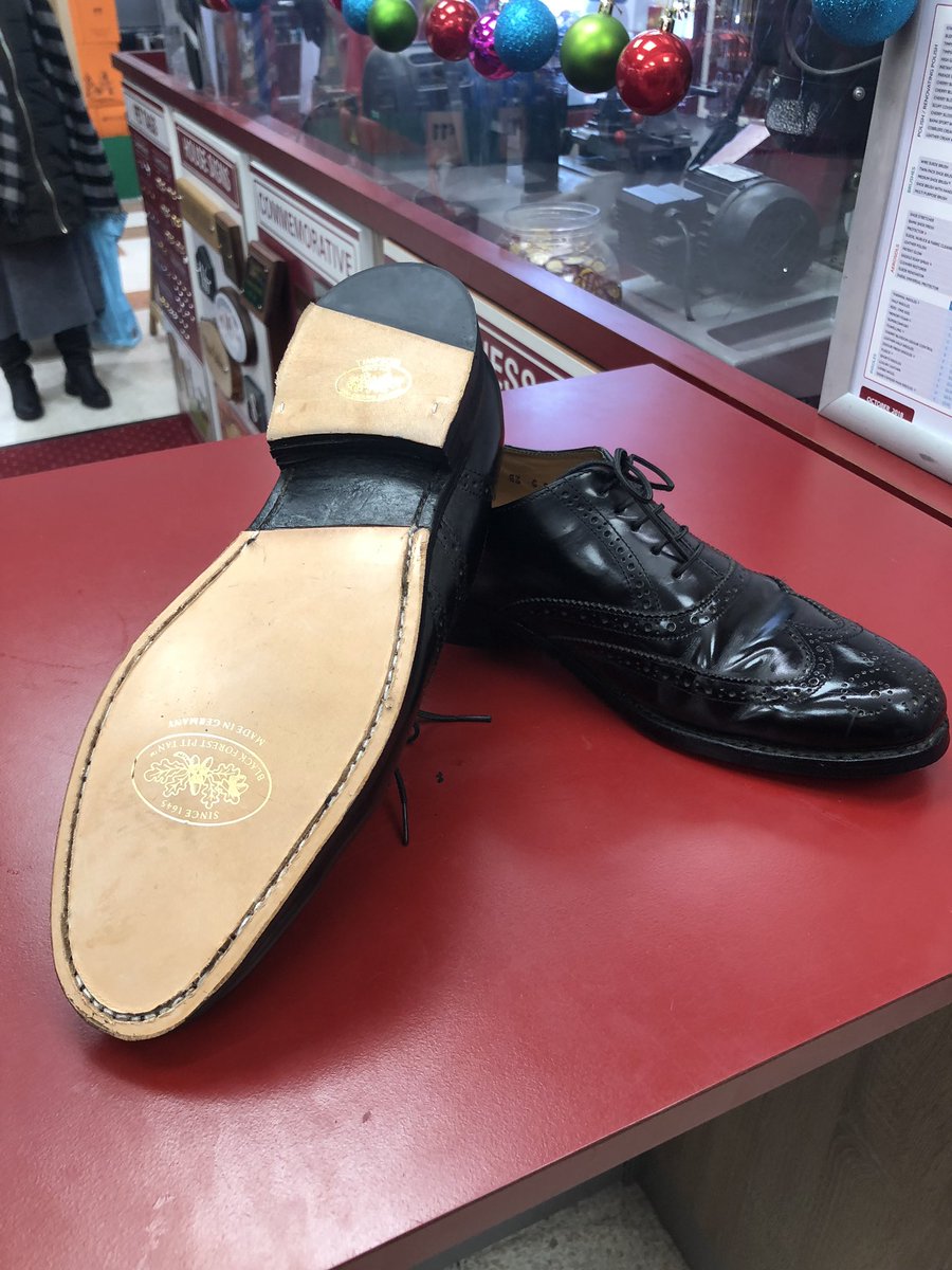 gaz_pye's tweet photo. My first pair of leather soles and heels🙌 https://t.co/b1yVenNB82