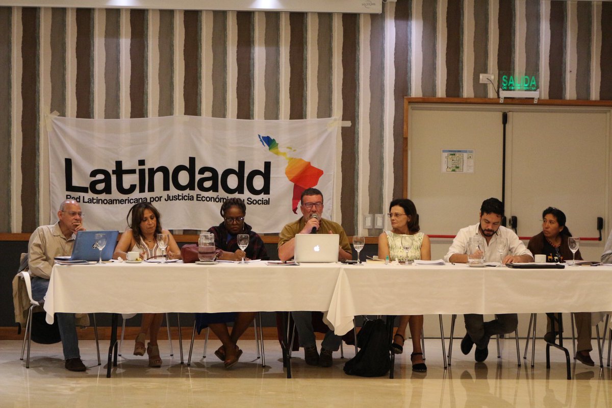 fosdeh's tweet photo. Continuamos nuestra participación en el IV Encuentro Multiactores, analizando la situación política, económica y social de la región; también en debate la crisis del neoliberalismo y el estado del progresismo en América Latina.
#PaguenLoJusto
#Multiactores
#NoG20
#FueraG20FMI https://t.co/P9uudJo5eF