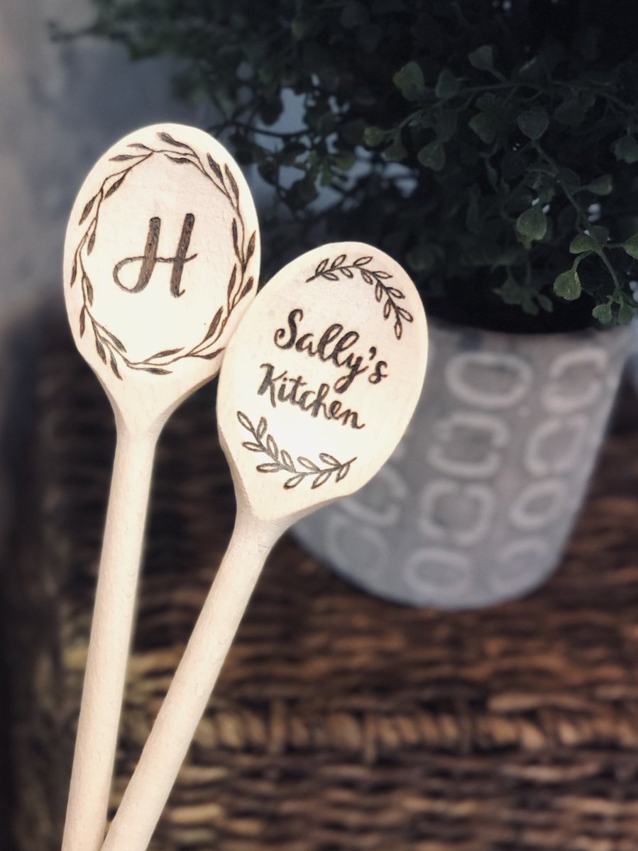mary____ellen's tweet photo. Since becoming a #SAHM, I’ve been itching to create again. So here’s to a new hobby! I’ll be woodburning some unique, personalized gifts &amp; stocking stuffers this year! DM me if you’re interested 📩🎁🌲 https://t.co/N90X5JocyM