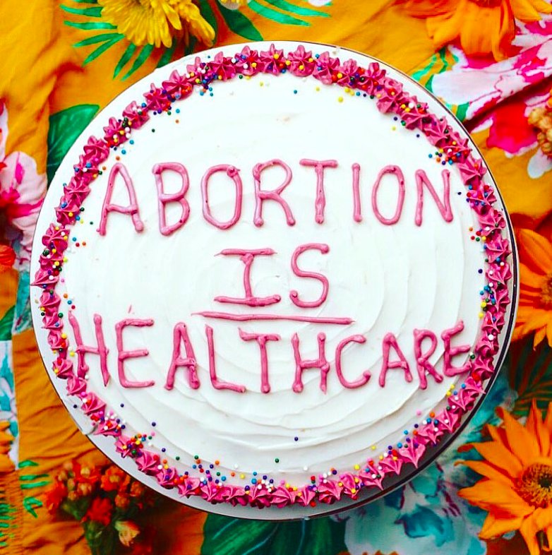 This #NationalCakeDay (and every other day tbh) we’re pro-choice, pro-cake! 🎂