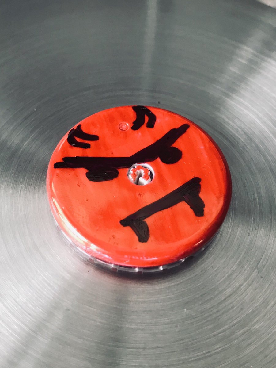 t1dpanic's tweet photo. Libre sensor change day. This devilish guy got just A BIT TOO ITCHY AND HAD TO COME OFF EARLY. itβs ok, Iβm fine. Iβm fine. π€¬ #freestylelibre #sensorart #freestylelibreart #sensorchange #DAMMAT #t1d #diabetesmonth https://t.co/Binb6Dl7k8