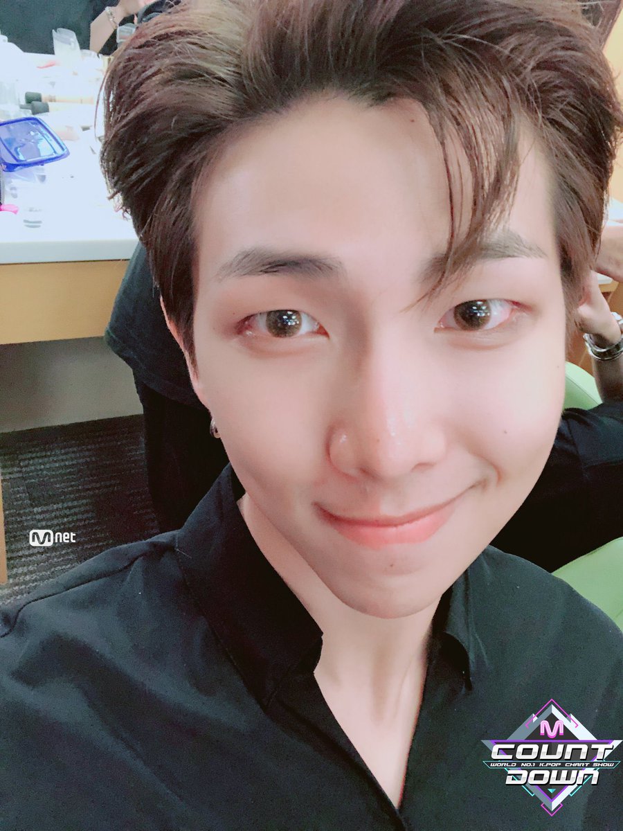 rmarchives's tweet photo. a moment pls to appreciate joon’s trademark smile https://t.co/gaDwLDrqEW