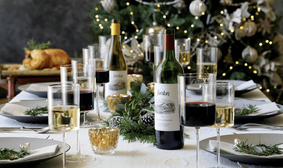 Is holiday shopping already stressing you out? We're here to help. Your mother-in-law needs some wine. And grandpa. And even your son's kindergarten teacher (...especially your son's kindergarten teacher). 

Happy Cyber Monday! buff.ly/2PTXFtf

#jordanwinery #givewine