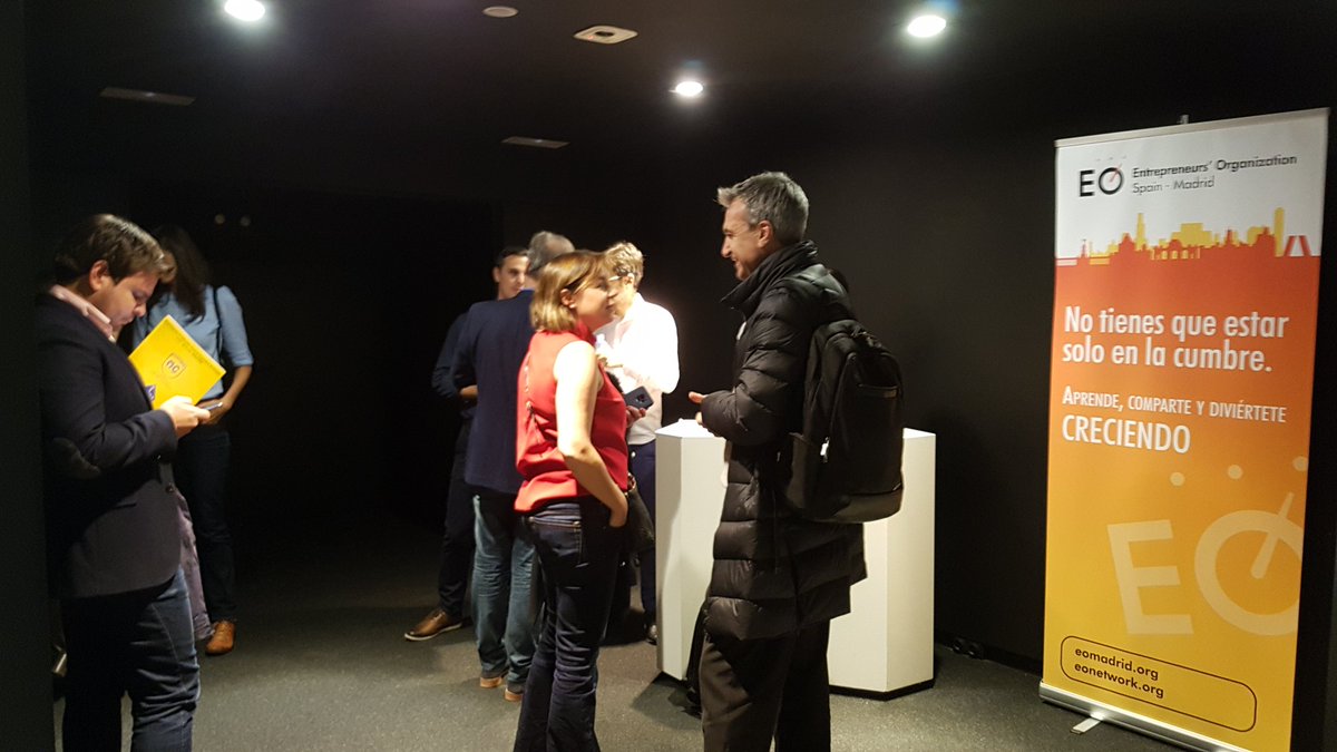 Telefónica Flagship Store tweet media