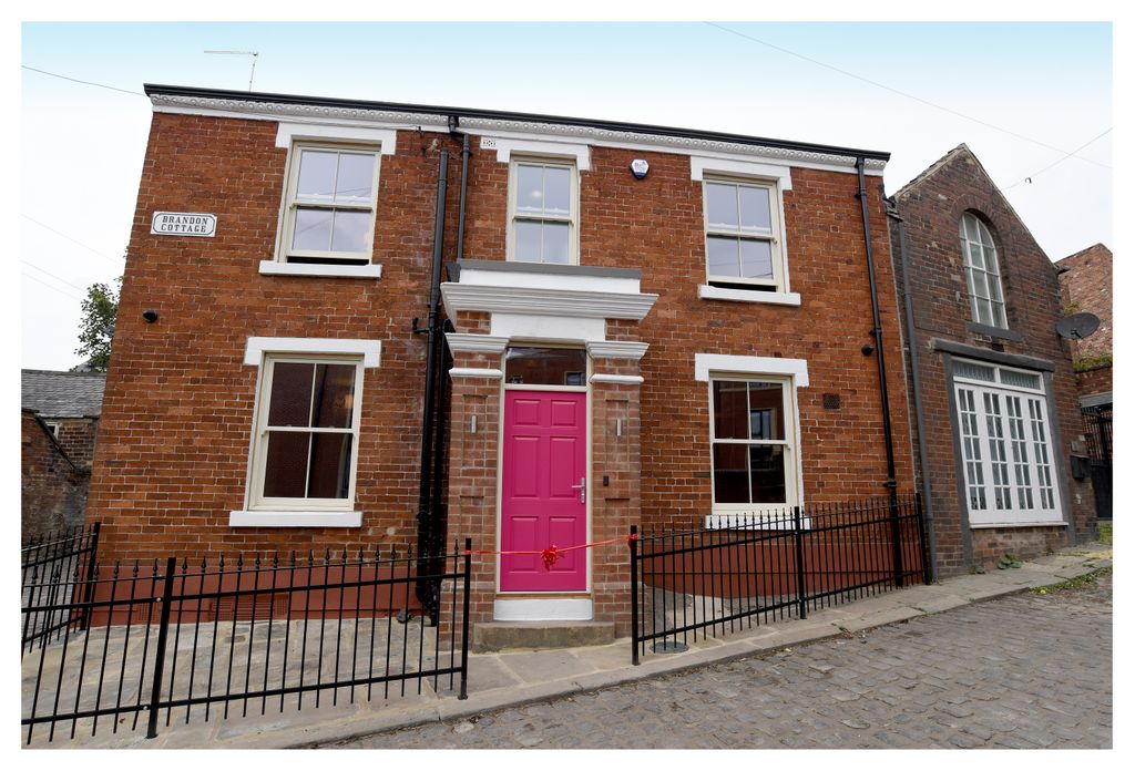 CandlelightersT's tweet photo. Today we officially opened our doors to families at the Candlelighters Cottage! 🏠💟 After months and months of hard work, dedication and Candlelighters team spirit, our beautiful accommodation is finally ready. 🌟 https://t.co/Os8yWJLu5k
