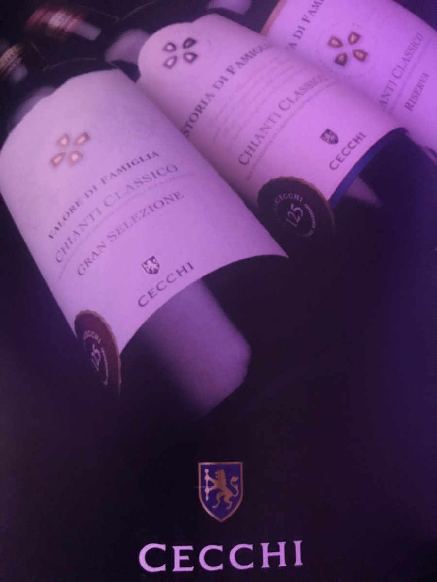 ItalyinUK's tweet photo. The 130th anniversary @FPALondon gala dinner in #London has a distinctive #Italian flavour with, among the sponsors, @GruppoCampari @CNHIndustrial @cecchiwinery @BarabinoIT @segafredouk https://t.co/DHynuCNsuZ