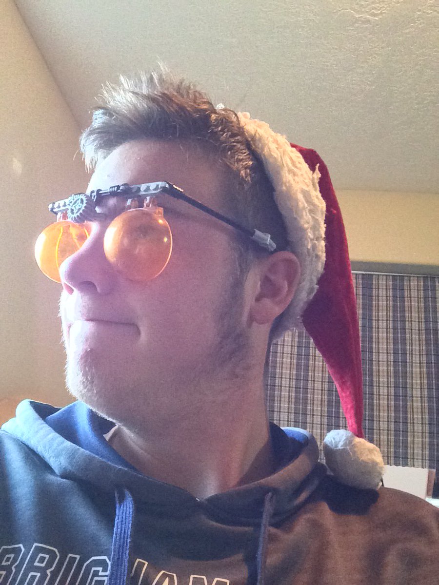 ComdrCoolBelt's tweet photo. Only 28-1/2 more days!
#ChristmasIsComing https://t.co/IEGqoLYdMm